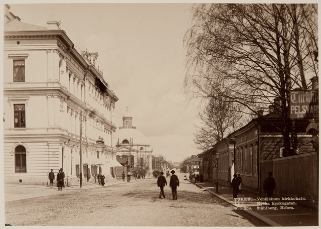 Venäläinen kirkkokatu Turussa