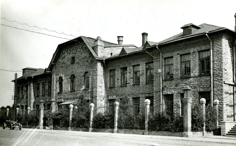 Administrative building of Noblessner factory in Tallinn Tööstuse tn