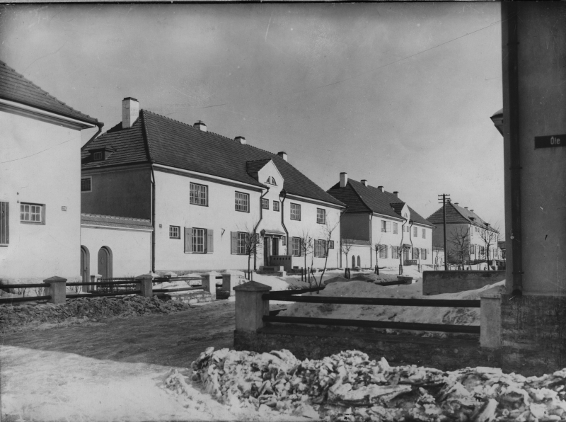 Tallinn, Kolde Street.