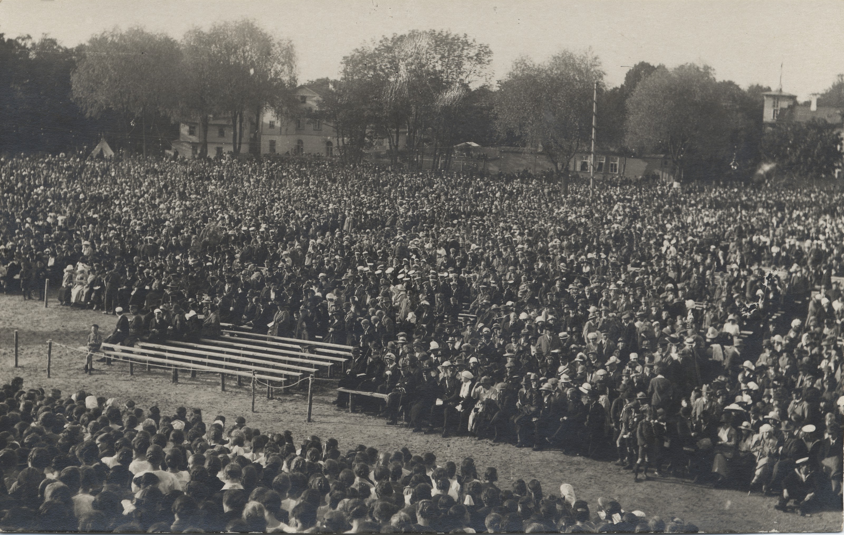 [tallinn] : [1928th singing party]