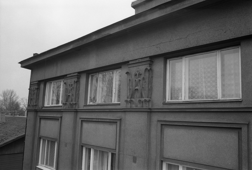 Apartment building with shops in Tallinn, Tatari 6, on the facade floor - captains; pictured from the lift. Architect Eugen Sacharias