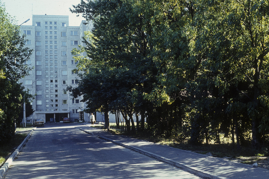 Lilleküla, street view in the background