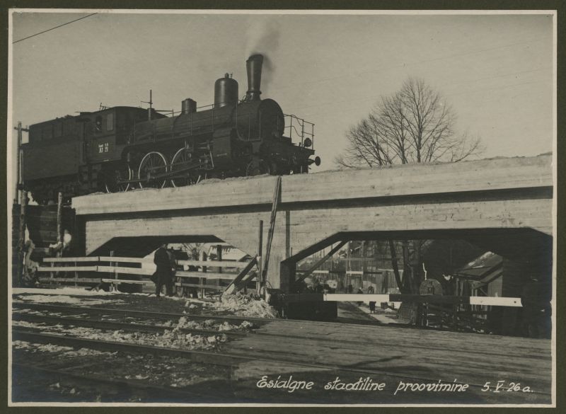 Construction of the viaduct of the Paldiski highway.