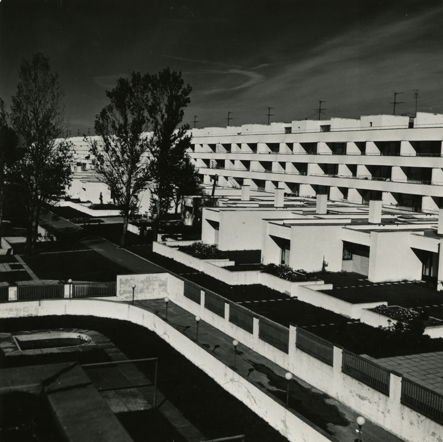 The terrace of the Pärnu KEK residential ensemble, 7 views of the building. Architect Toomas Rein