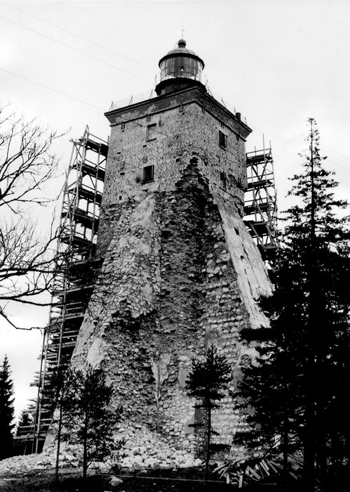 Ordering in the Kõpu Lighthouse on October 11, 1988.