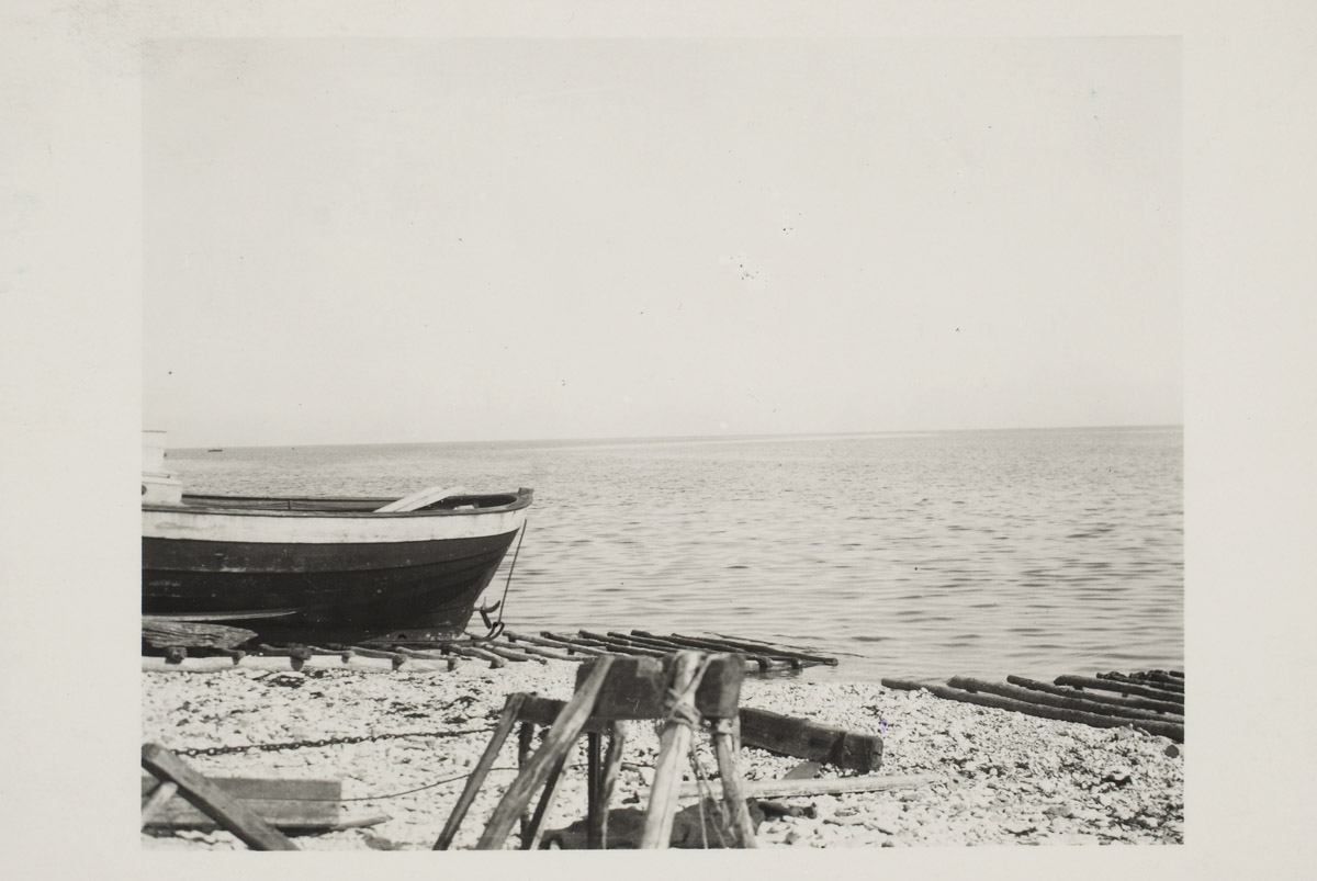 Fishing harbour, redel-shaped boat bridges on the beach line, V. - Pakri