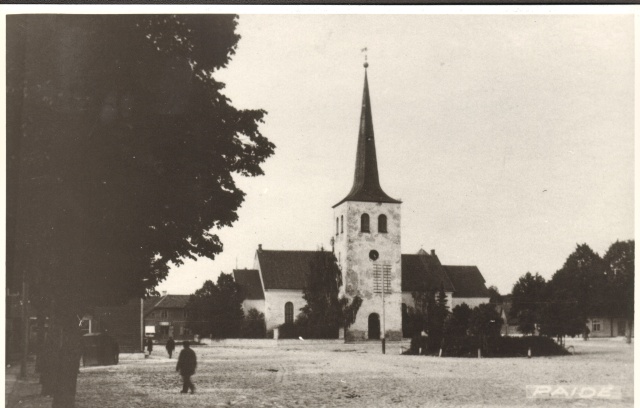 Photocopy, Paide Market Square, Holy Cross Church in the 20th century. In the first half