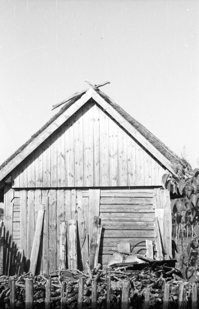 Building in Rälby village