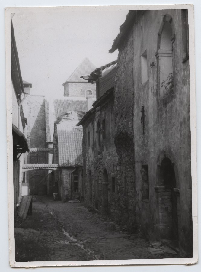 The Dominican monastery after bombing.