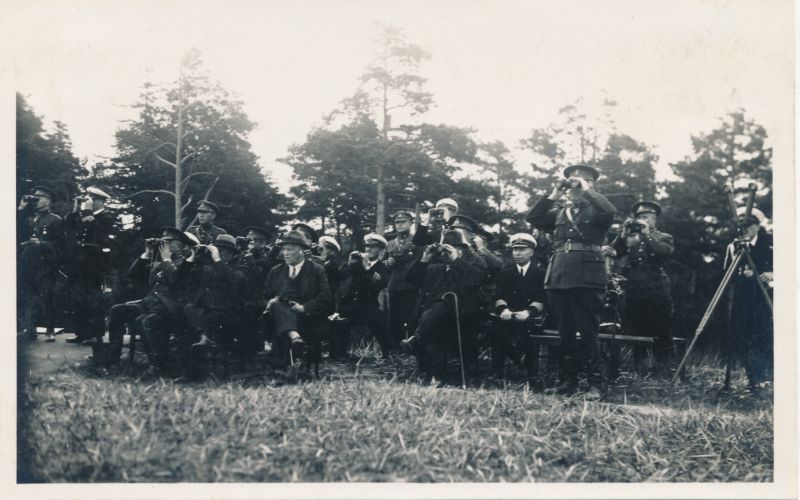 Photo. The Senior of State Konstantin Päts and the guards watching the shooting of the cannon on the Aegna island on August 30th, 1934.