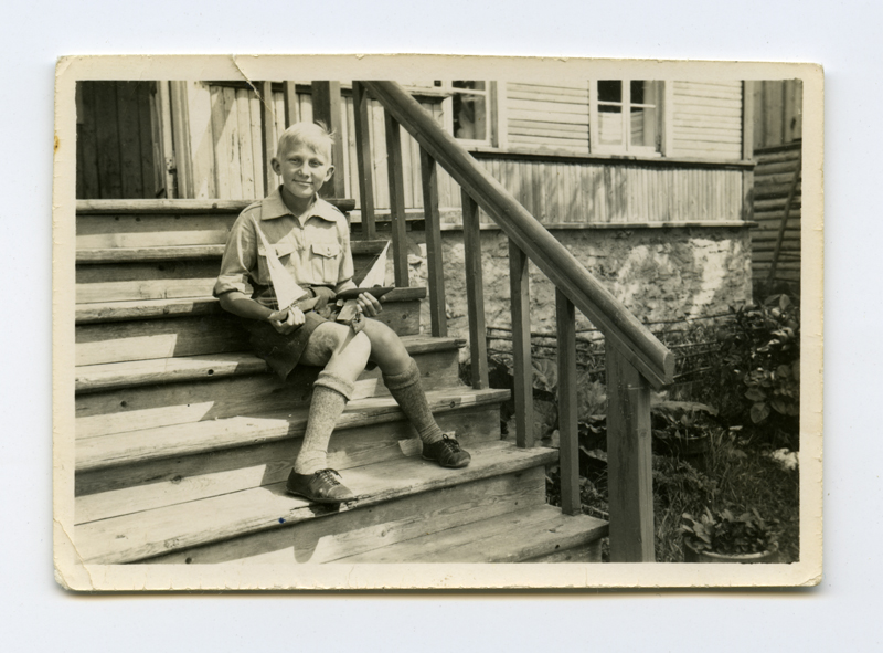 Sailing Athlete Olev Eensalu Naissaare in the southern village sitting on the stairs of the house