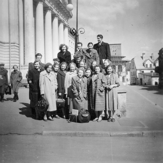 Students in front of the main building