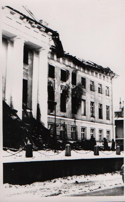 Fire on the main building of the University of Tartu. Tartu, dets. 1965.