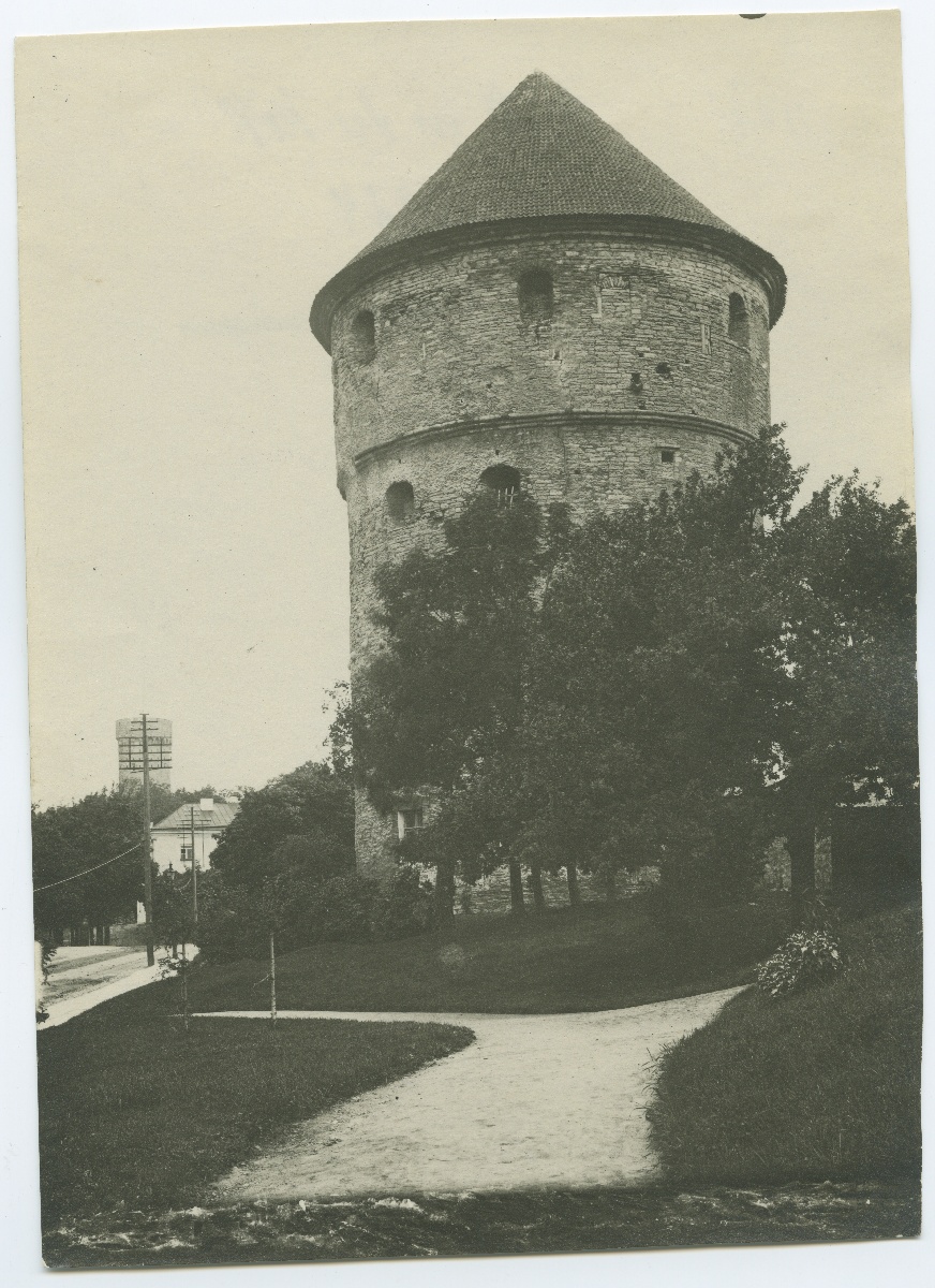 Tallinn, Kiek-in-de-Kök, view from the mountain of the Harjuvärava.