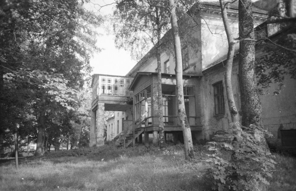 Behind the main building of Kohila Manor