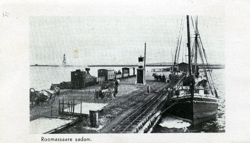 Printed pictures with views of Saaremaa. Roomassaare harbour