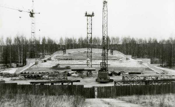 Construction of Tartu Song Square and Square in Startverre. 3. 12.1990