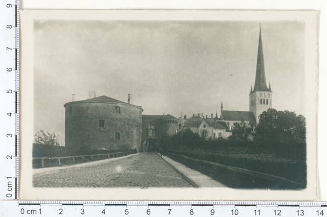 Tallinn, Beach Gate and Oleviste Church