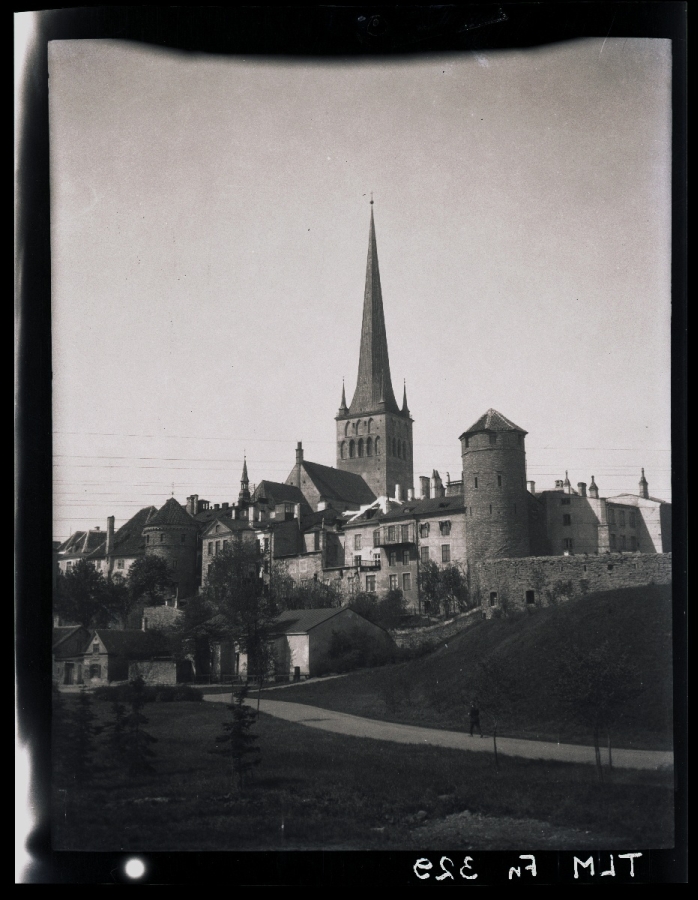 Tallinn, view of the small Coast Gate district east, in the middle of the Oleviste Church.