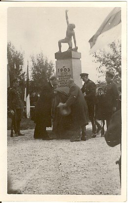 Photo, opening of the monument pillar in dog in 1936.
