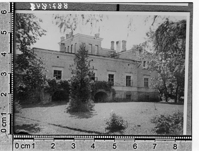 Sak Manor (Sackhof), gentleman house in 1937. The Kick of Loyalty