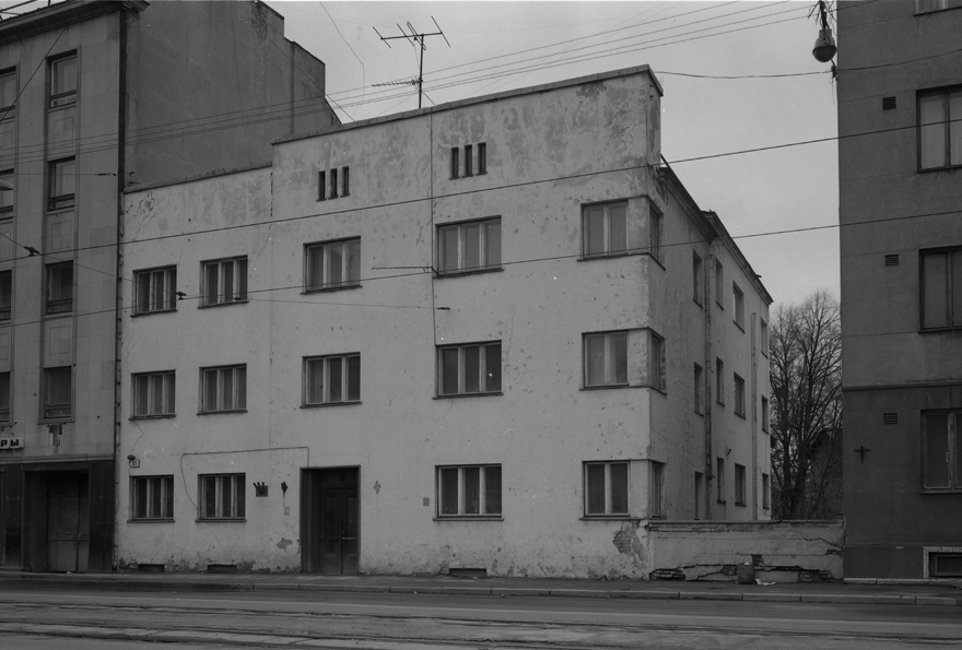 Apartment building in Tallinn, Pärnu mnt 21, view of the building. Engineer Arnold Ahmann