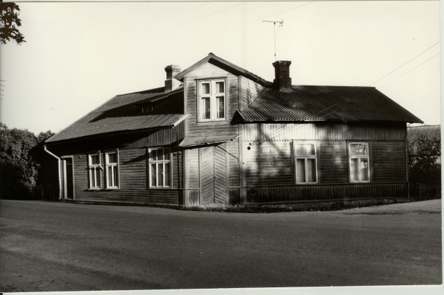 Photo Paide Pärnu and Vaksali street corner 1988
