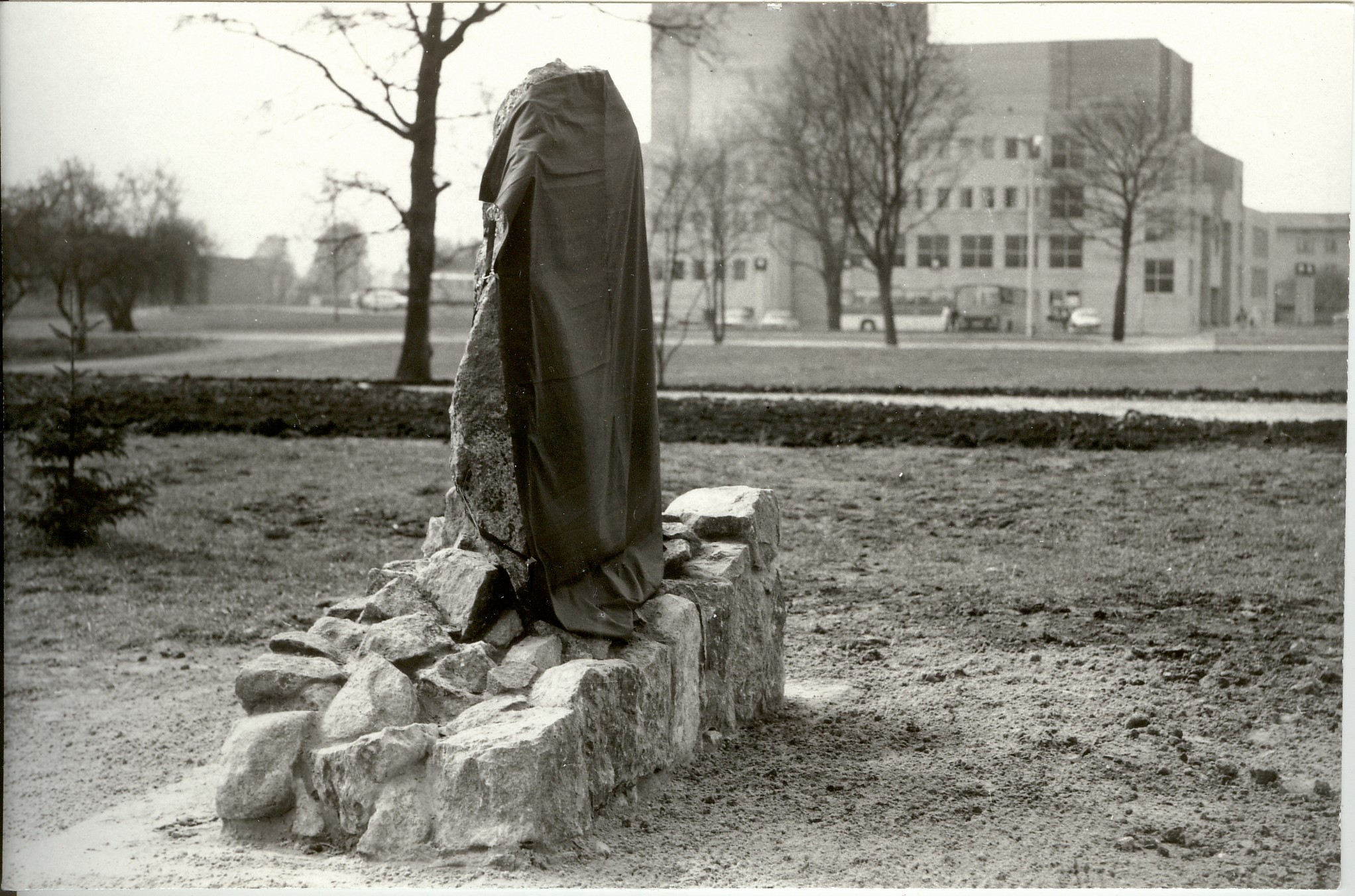 Photo, Hammerbeck monument stone 1989.