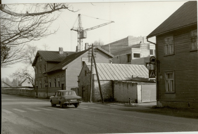 Photo old houses on Pärnu street Paides 1986