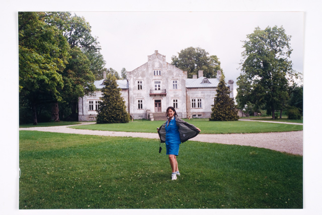 Finnish artist Alla Kerisalo-Johnson in Pädaste Manor