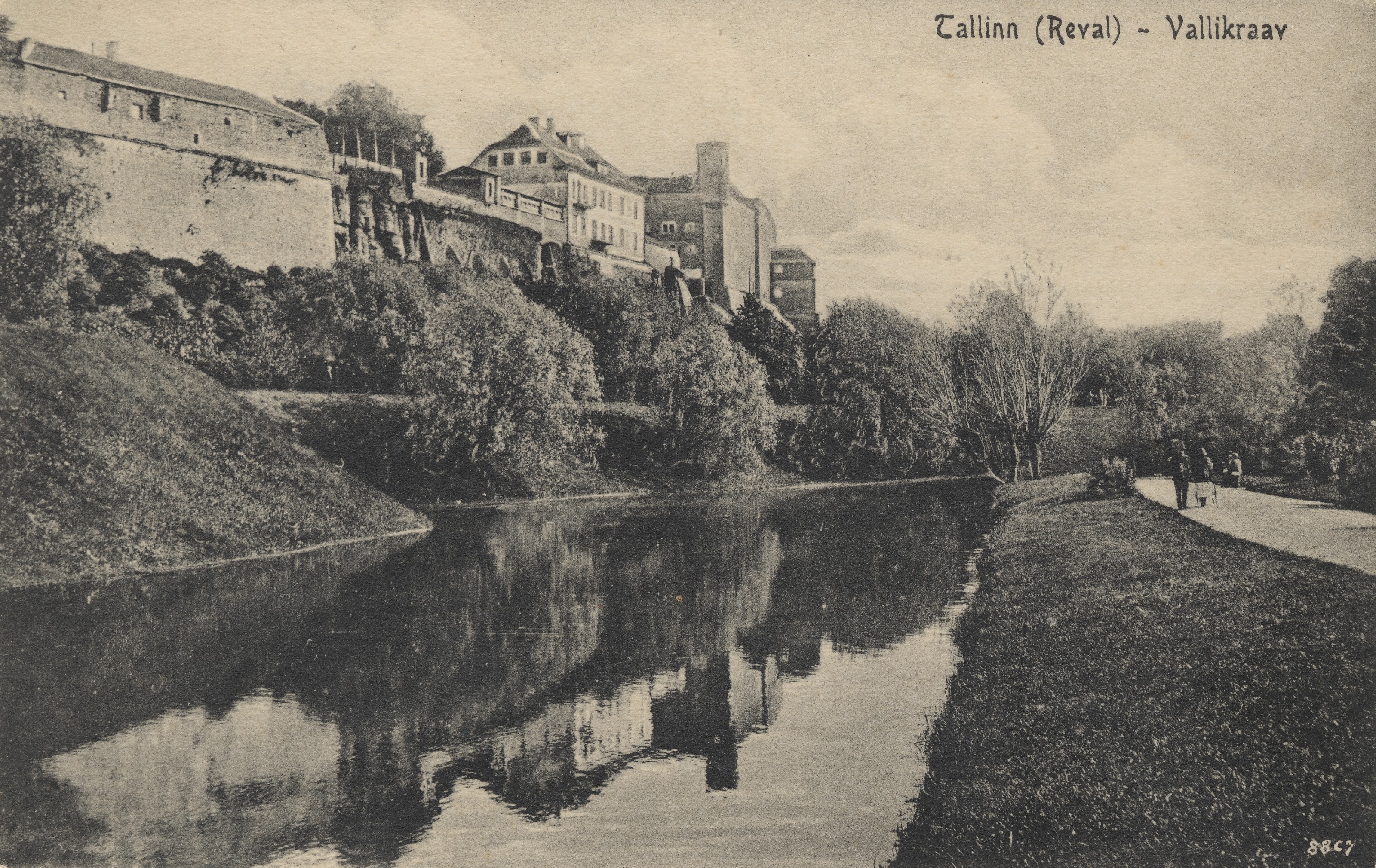 Tallinn (Reval) : vallikraav