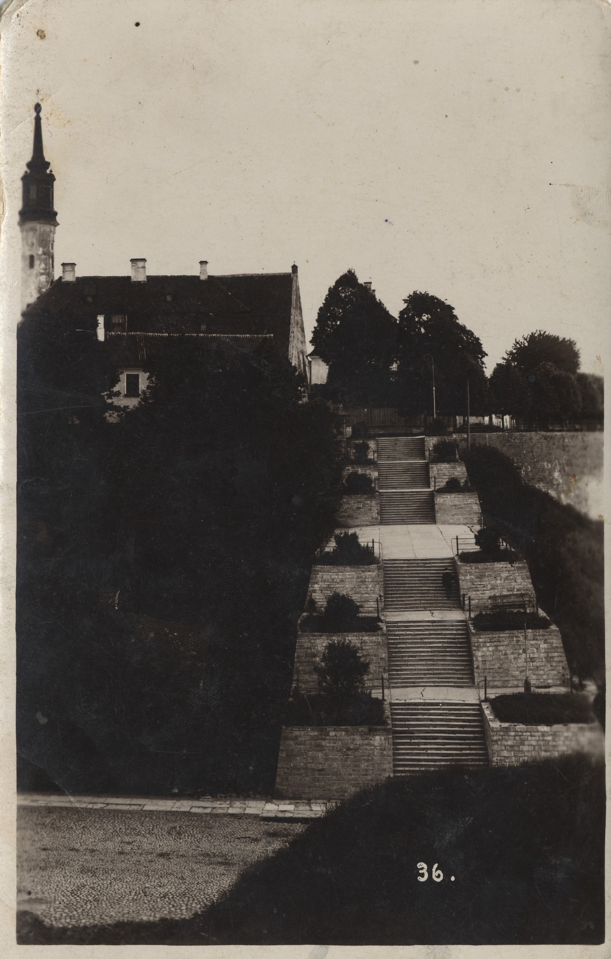 Estonia : Narva stone staircase = the stone staircase