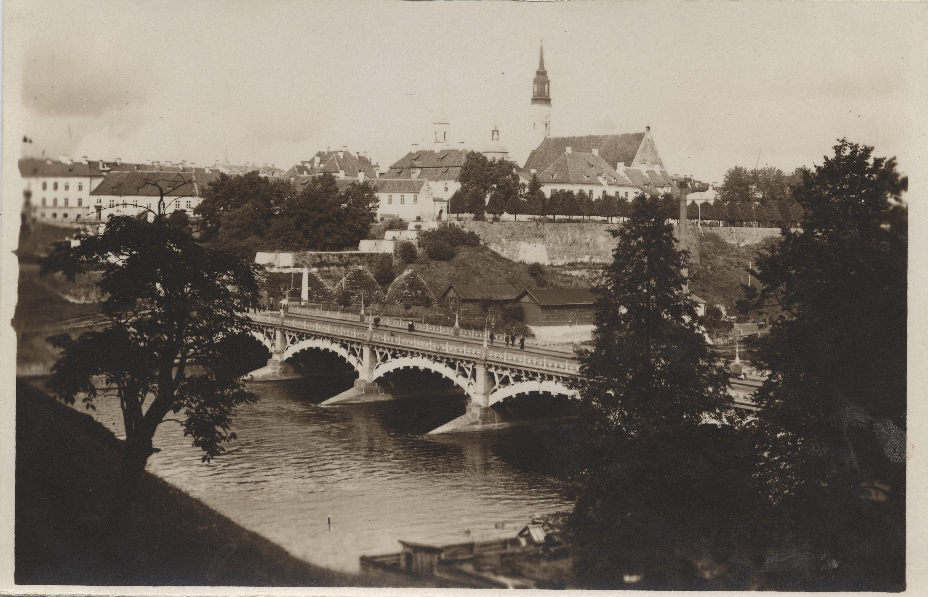 Estonia : Narva view of Jaanikindlus