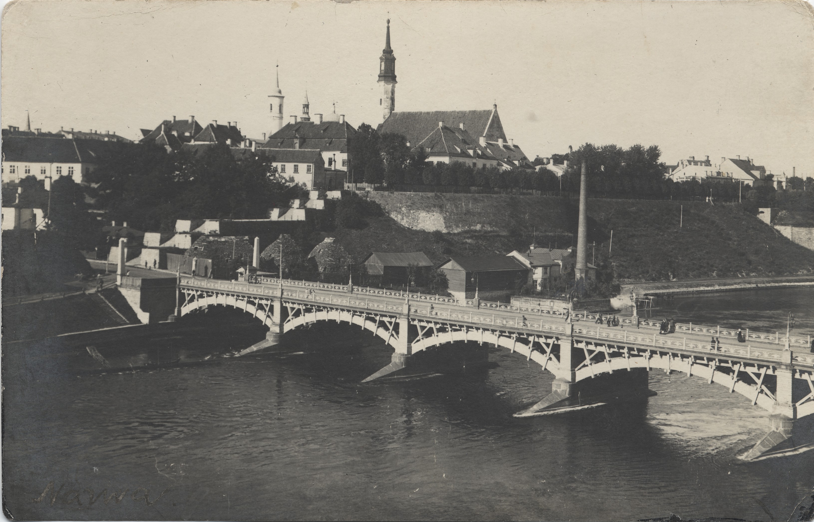 [narva knife bridge]