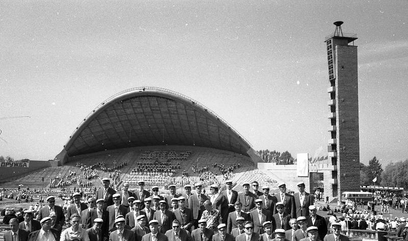 Xvii general song festival in Tallinn in 1969. A. Nilson's whole. Tartu Academic Men's Choir on the song field.