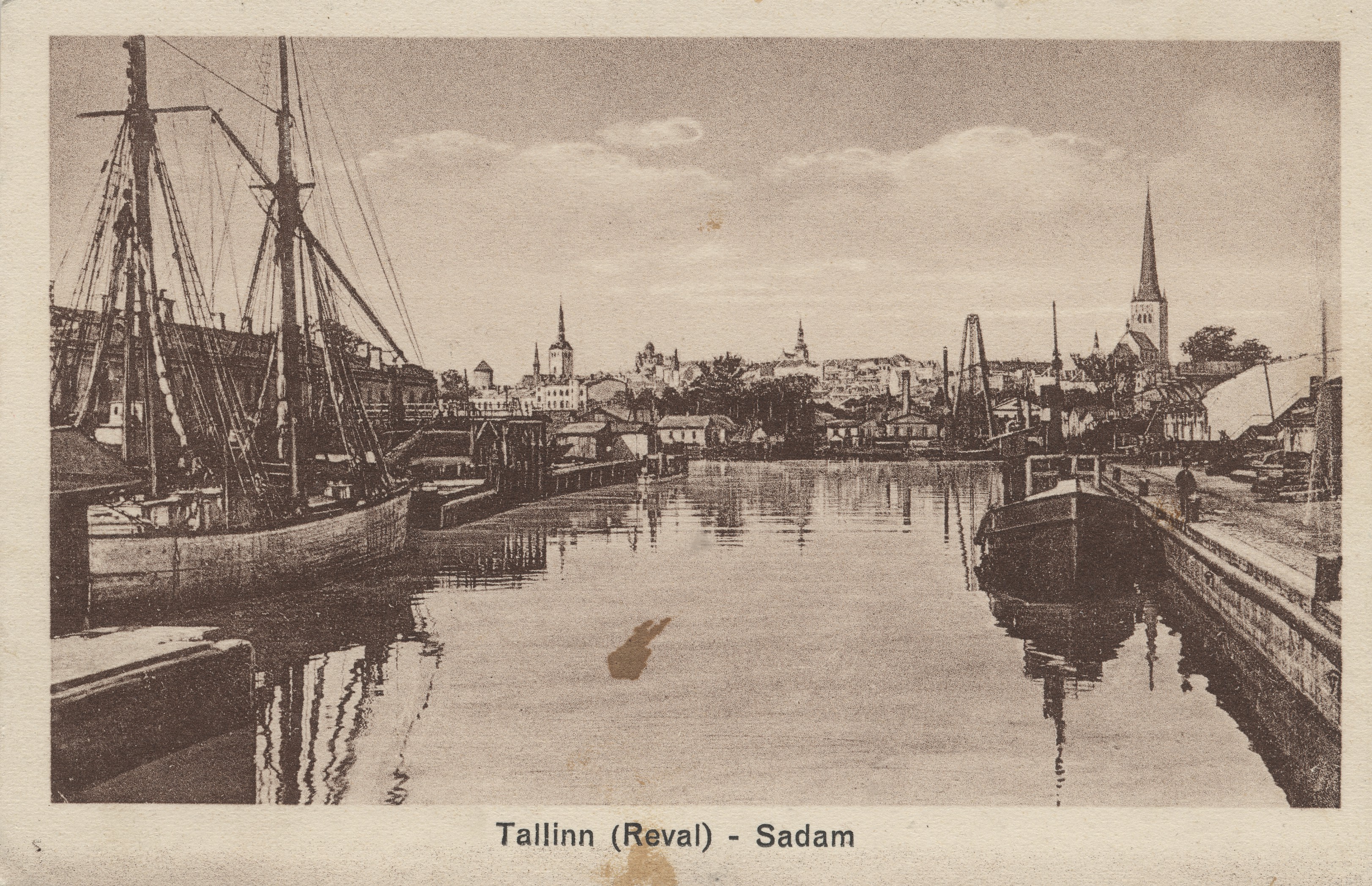 Tallinn (Reval) : port