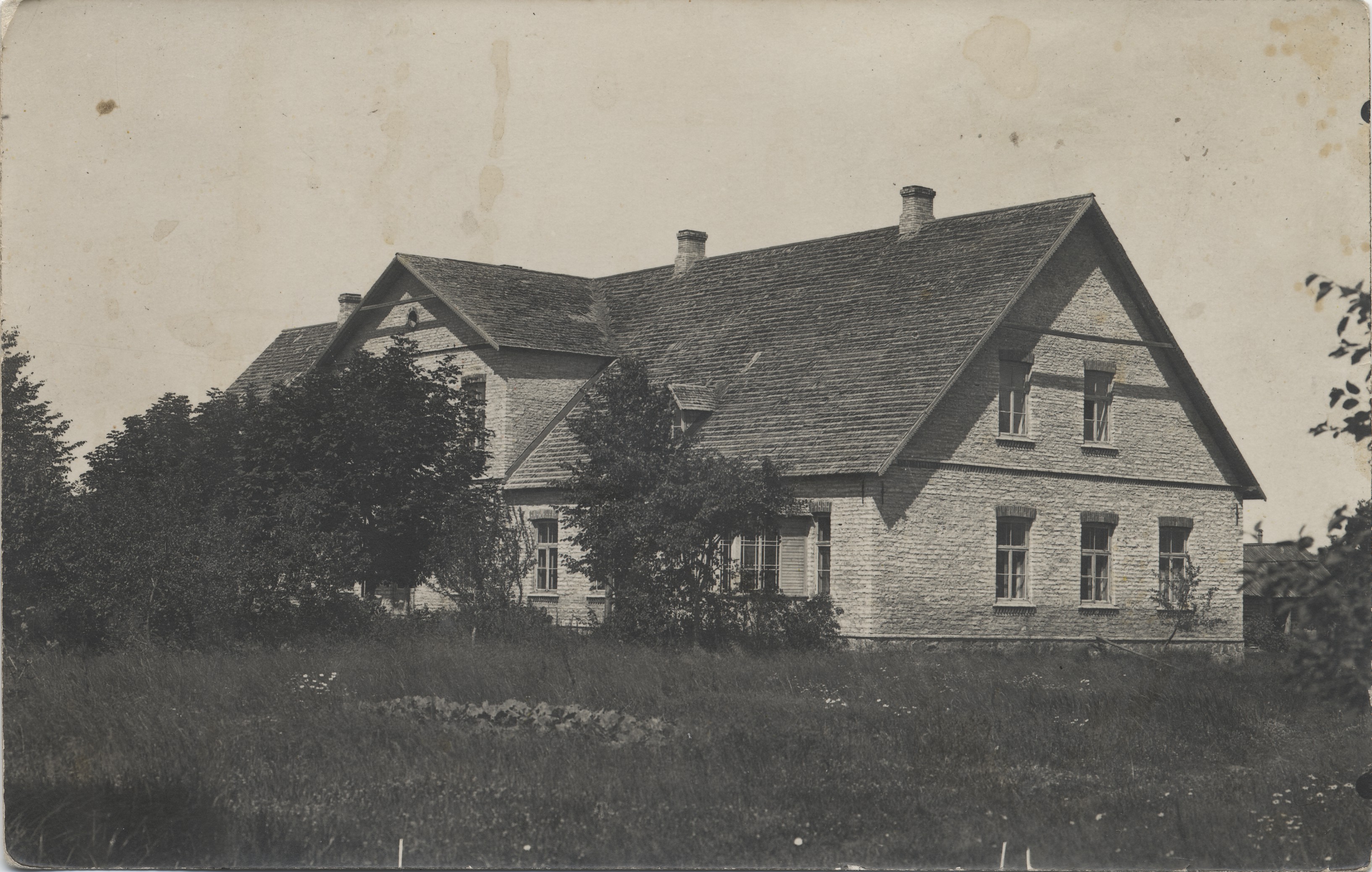 Loksa schoolhouse