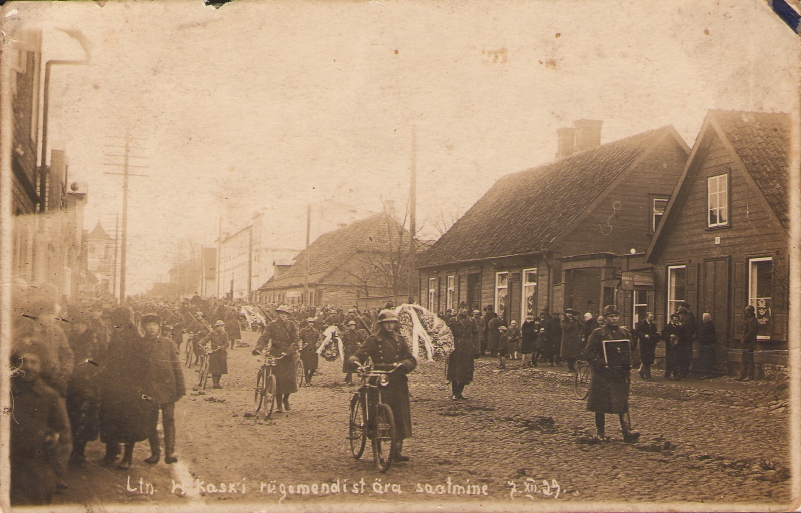 Photo. Sending Leitna h. Kask along Kreutzwald Street. Võru, 1929.