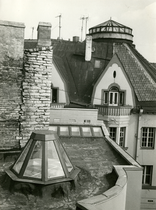 Flower shop in Tallinn Old Town, view of the roof of the building. Architect Vilen Künnapu