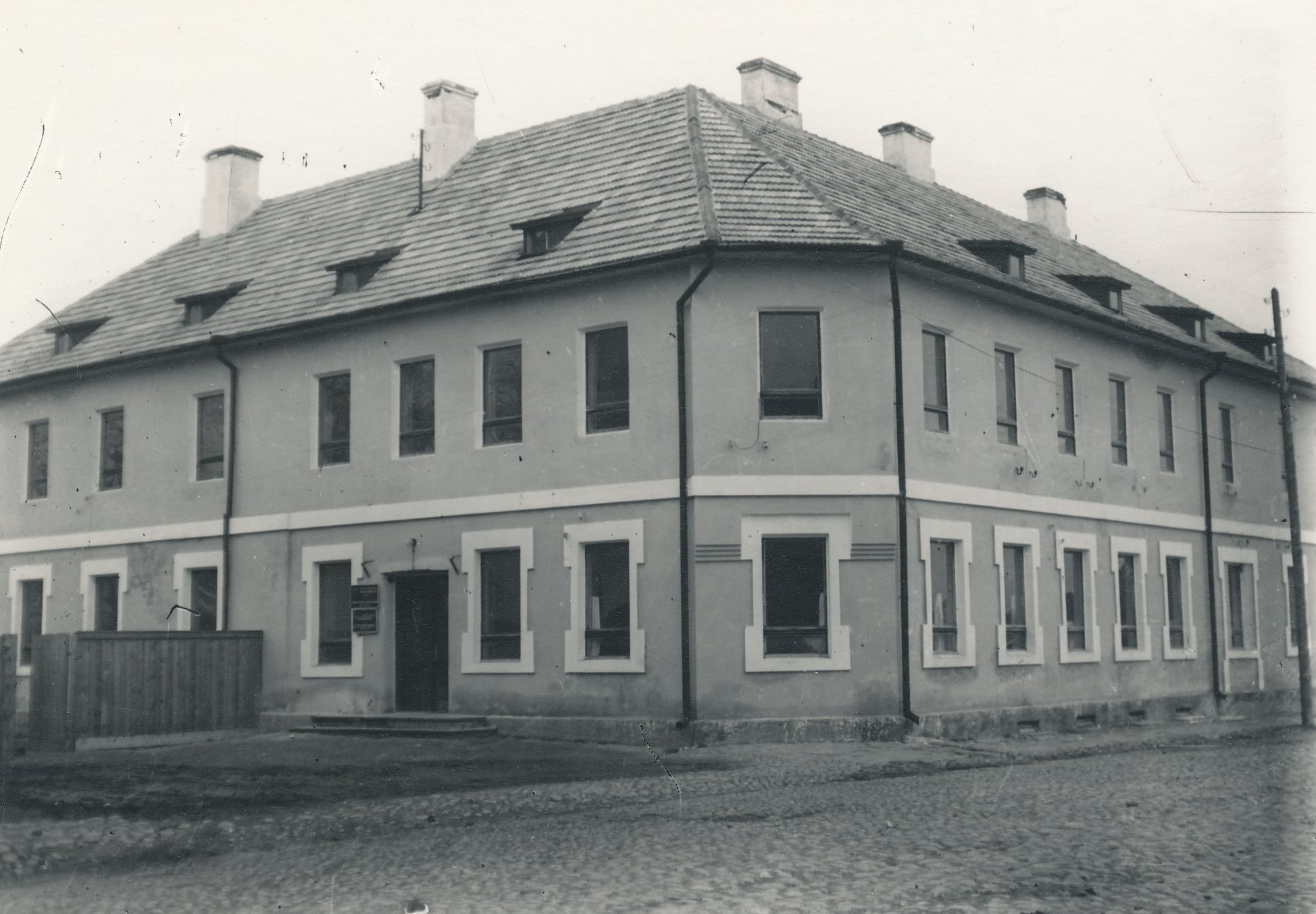 Photo.view the building of the Consumption Cooperative in the second half of the 1940s