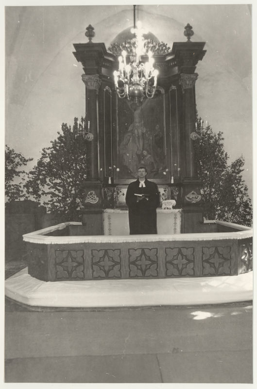 Kose church altar. Teacher R. Tasmuth