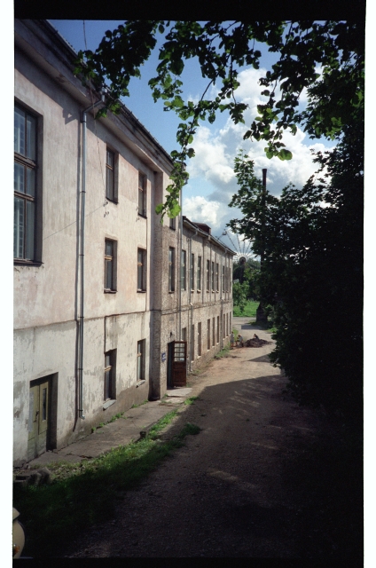 Rakvere Pedagoogika school building on the side of the courtyard