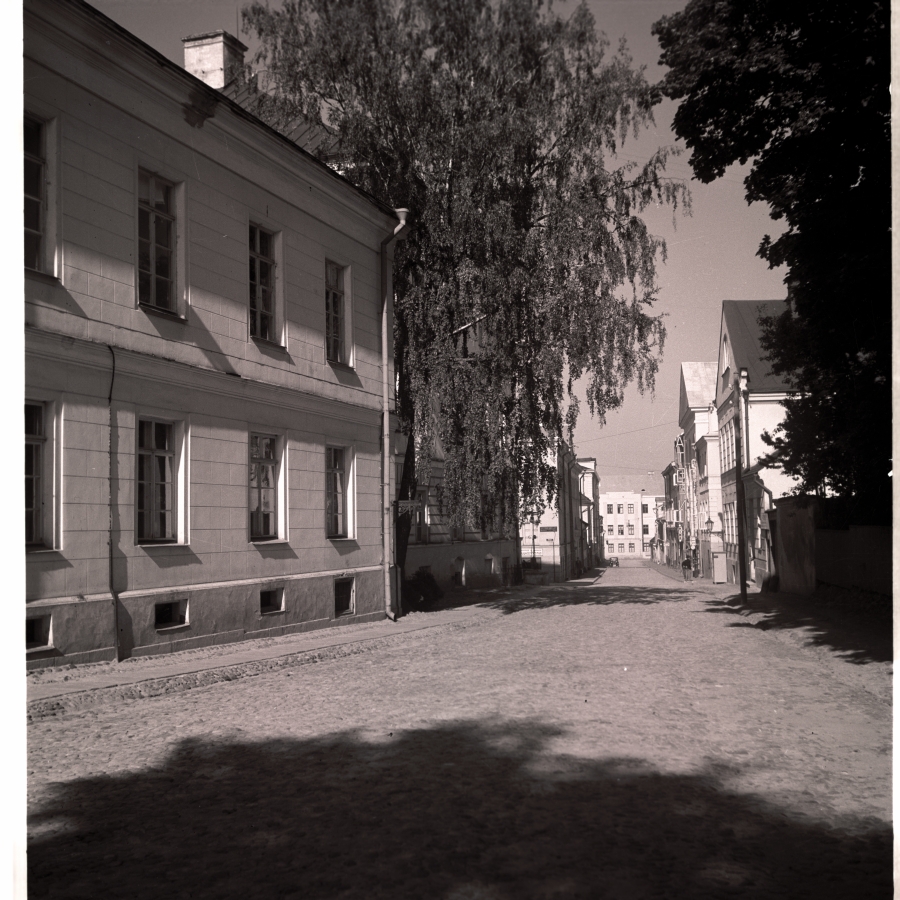Tartu, street in the Old Town.