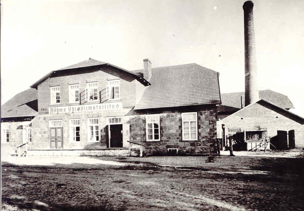 Main building of Võhma Joint Milk Service in 1930s.