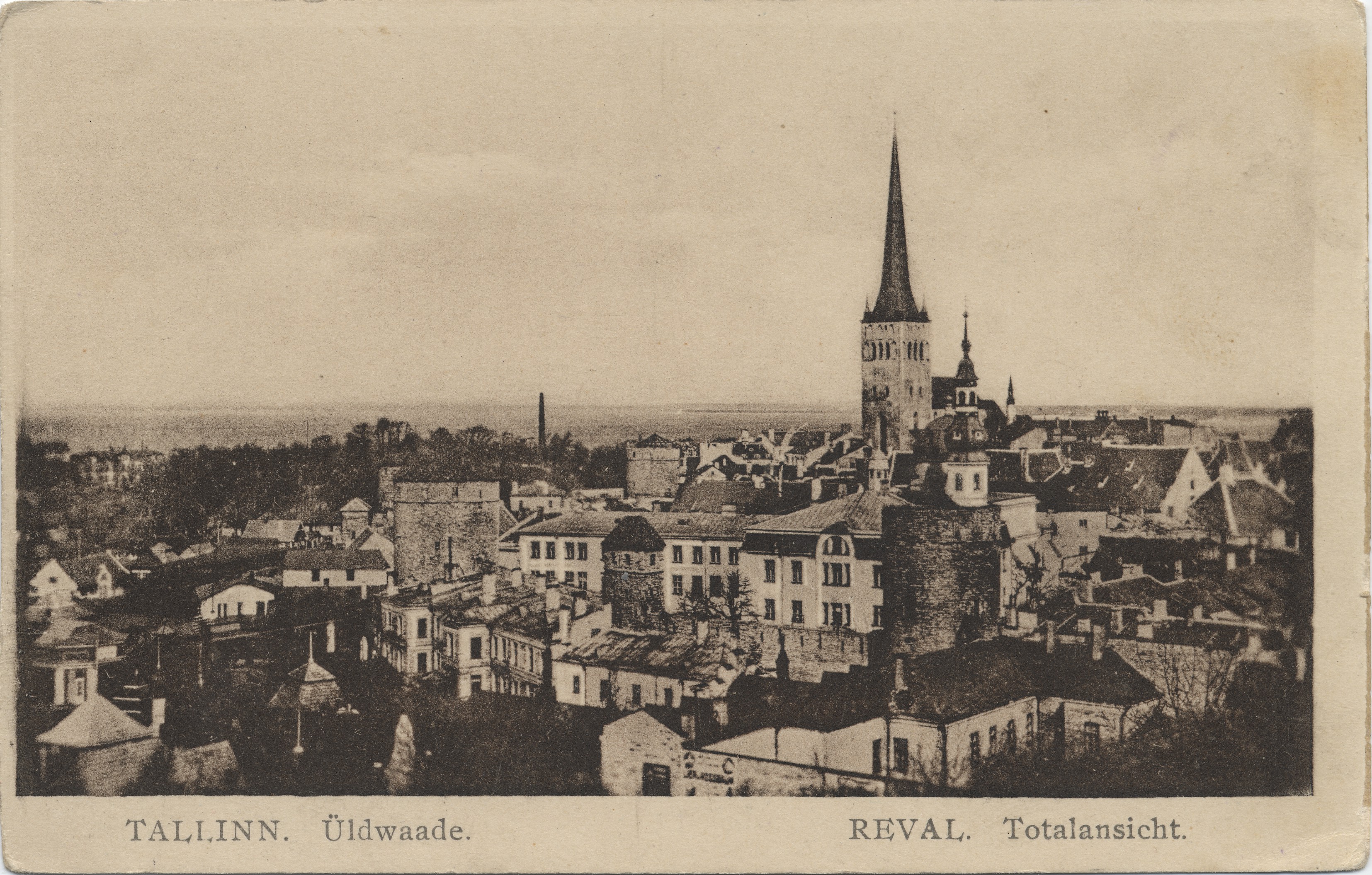 Tallinn : overall view = Reval : Total view