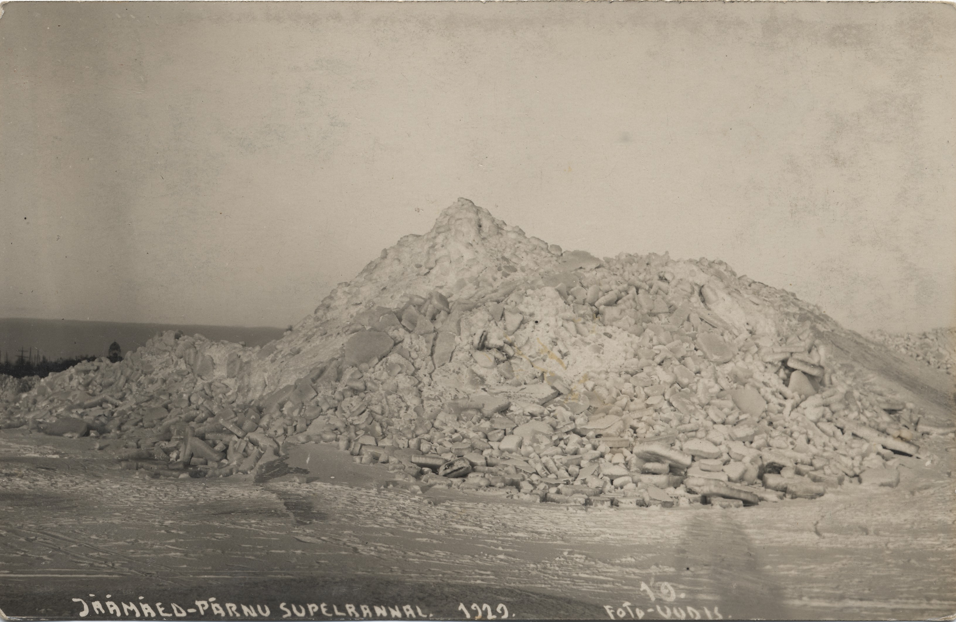 Icebergs on the coast of Pärnu 1929