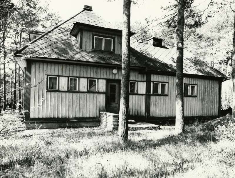 Private house Nõmmel Small Illimari 6, view of the building. Architect Edgar Velbri