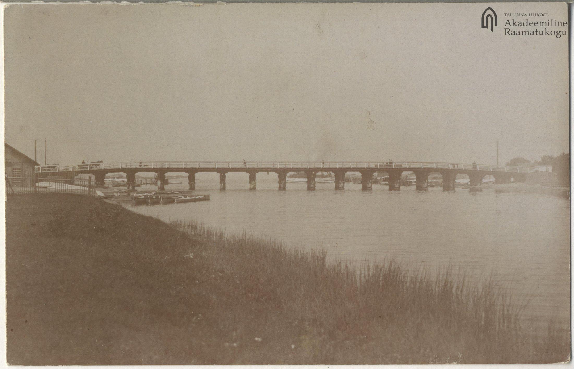 Tallinn. Pirita bridge