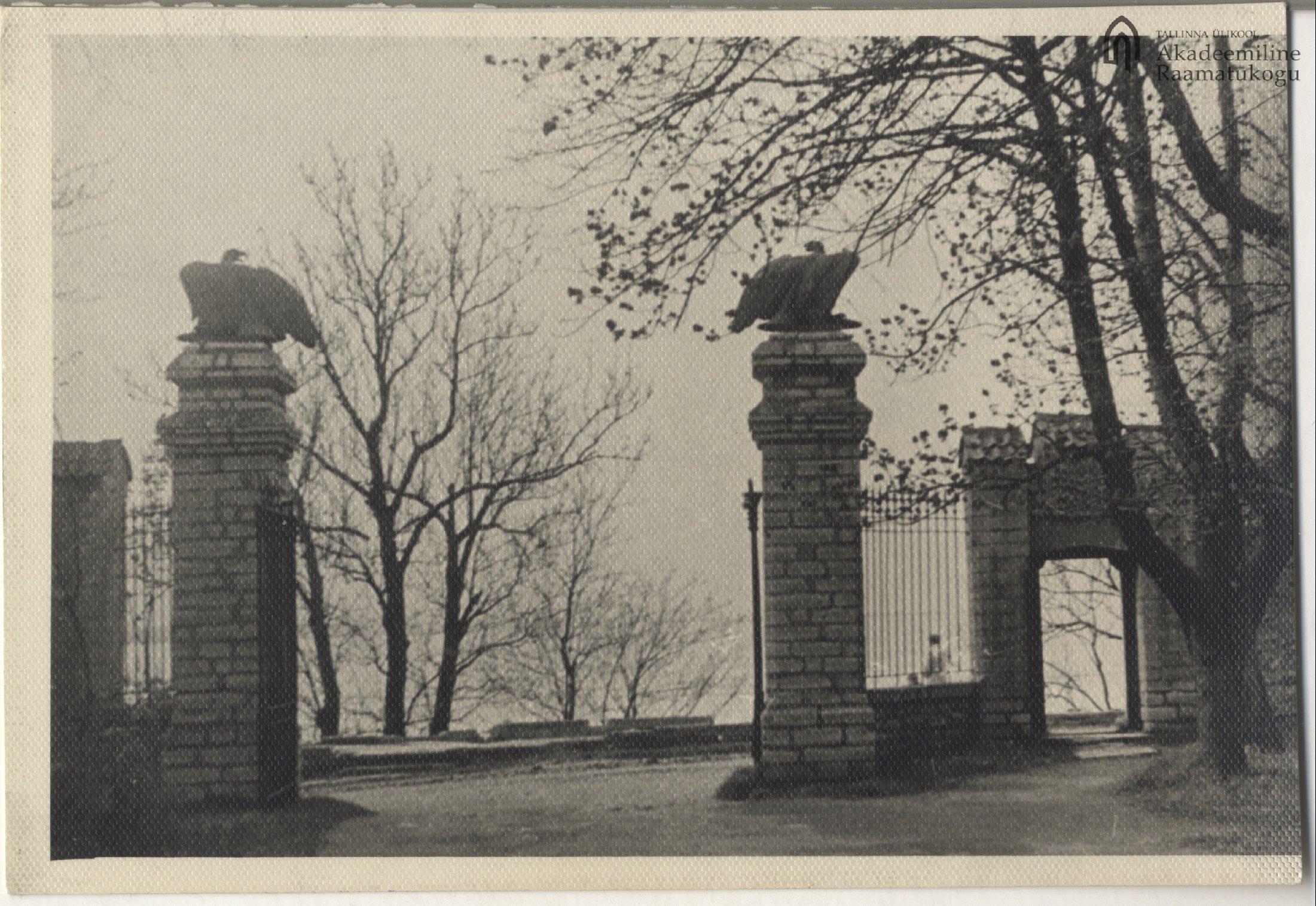 Tallinn. Maarjamäe Castle Gate