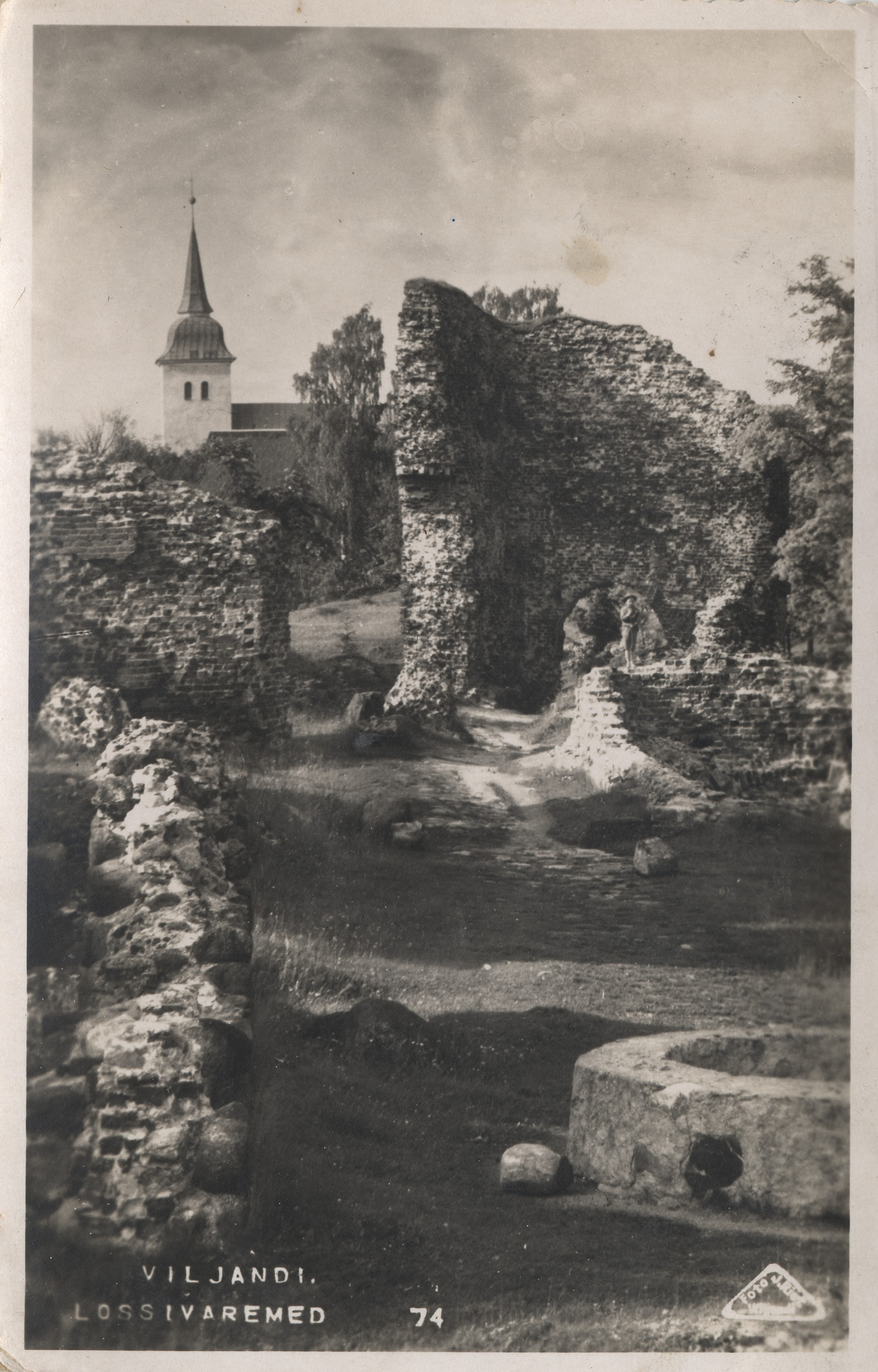 Viljandi castle roofs